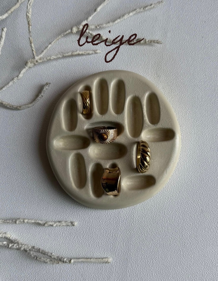 Round Rings Holder