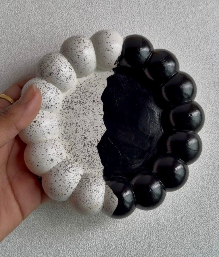 Black & White Bubble Tray